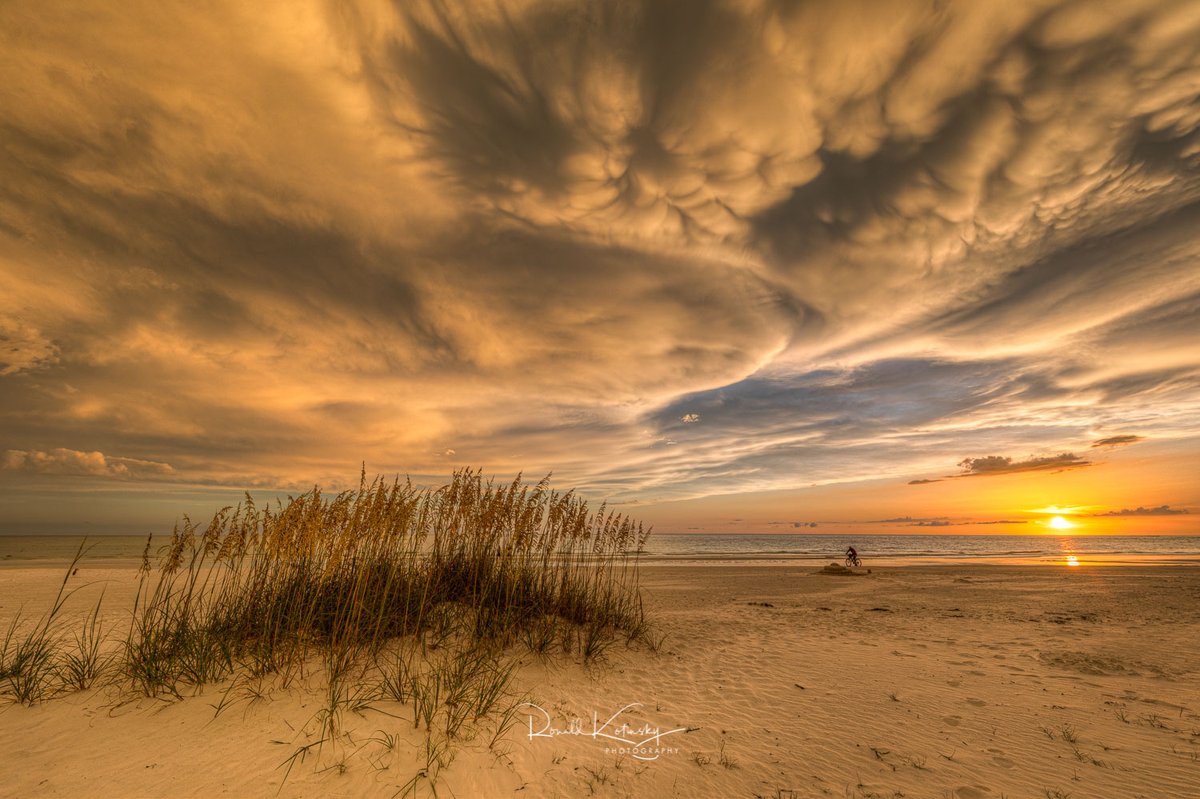 A Bike Ride at Sunset in Siesta Key - Florida 

<a href="/StormHour/">#StormHour</a> #weather #sunset #CanonFavPic