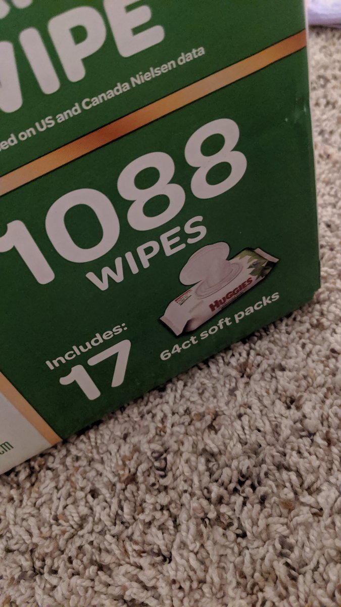 aprilbradyart's tweet photo. @Huggies 
Might want to check on whoever counts your soft packs. I just opened this and there is only sixteen. 
#YouHadOneJob https://t.co/eEUUKleSXZ