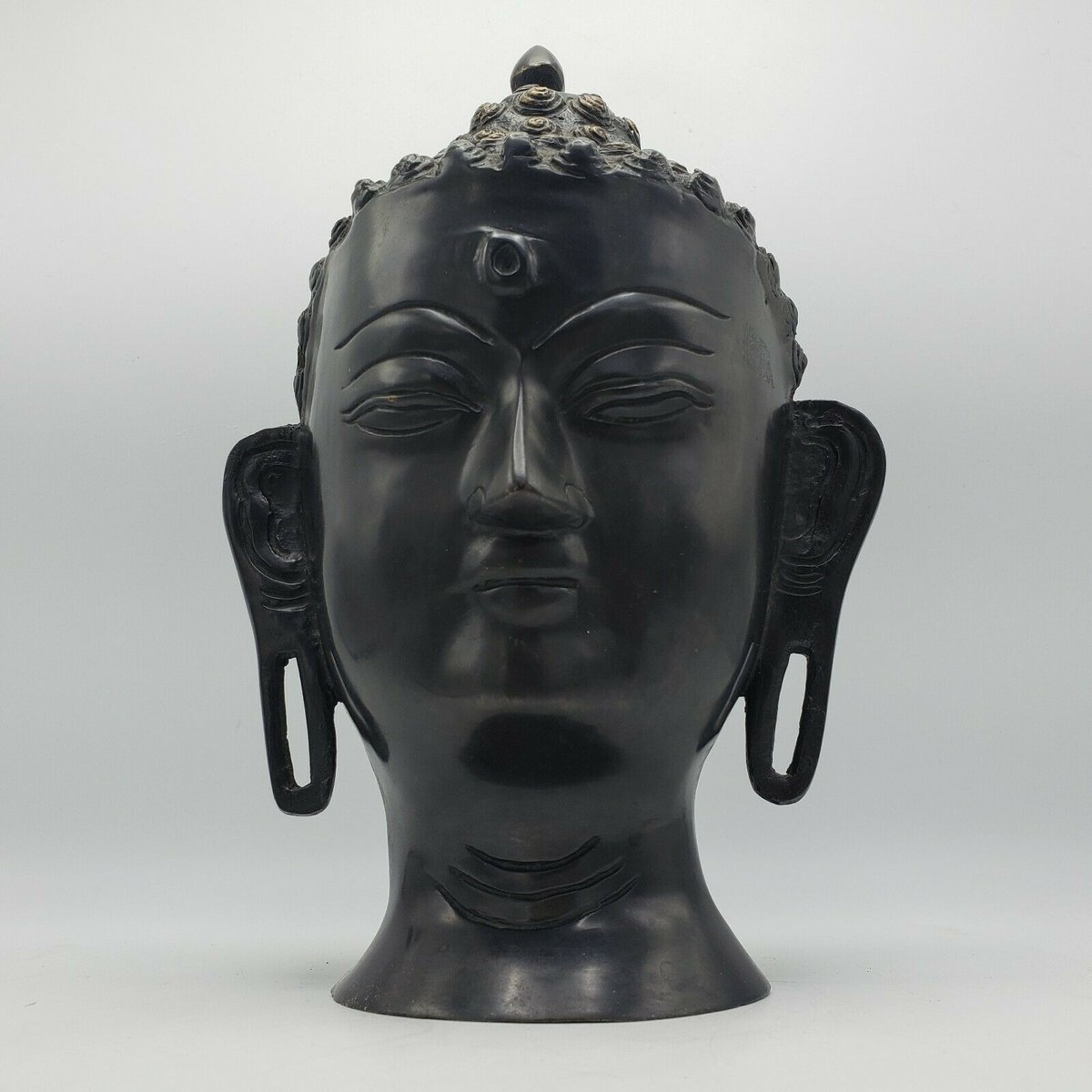 mainlineantique's tweet photo. Large Vintage Bronze Buddha Head https://t.co/uJIwPe8xqe https://t.co/sp9X2ncLh1