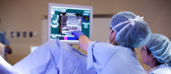 ClinicaCEMTRO's tweet photo. Hoy, Día Europeo de #SaludProstatica, recordamos la encuesta realizada por la @aecc_es:
❗Del 69,5% de los hombres que afirmaron haber sufrido alguno de los síntomas asociados con la #próstata, solo el 31,8% habían ido a visitar al urólogo.
Visítanos en👉https://t.co/0TNVyV5klC https://t.co/vhVVdsPxhm