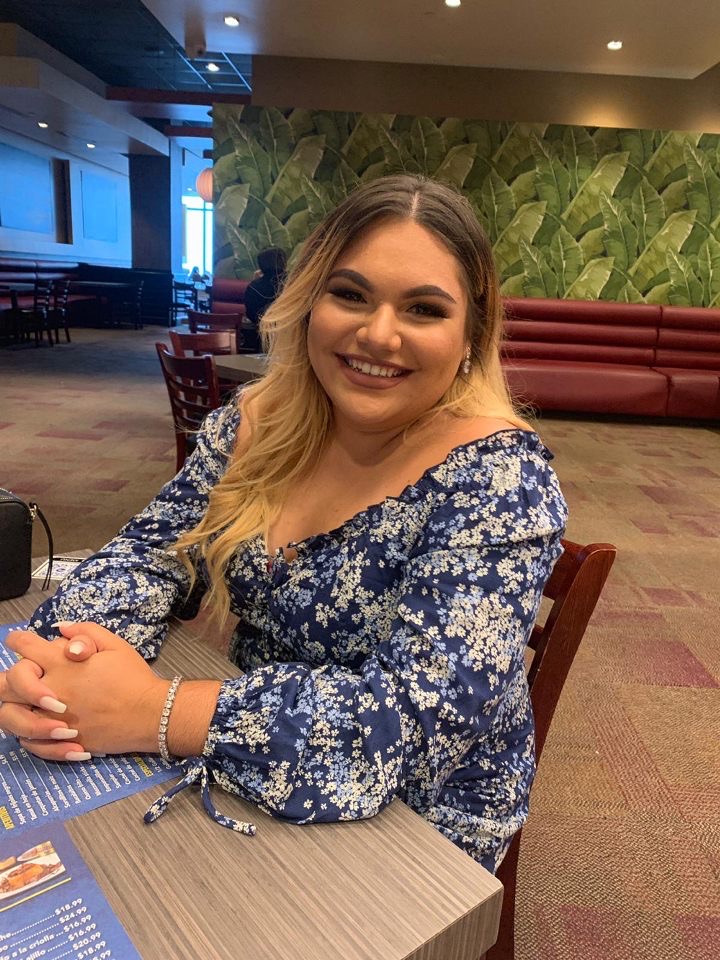 CommunityVisio2's tweet image. Hi everyone! My name is Paola &amp;amp; I&apos;m a 5th-year student in Landscape Architecture. Being part of Community Visioning has helped me grow as an analyst &amp;amp; designer &amp;amp; has helped me define where I want to work after college. #MeetTheTeamTuesday  #CommunityVisioning2020 #ISUClassOf2021