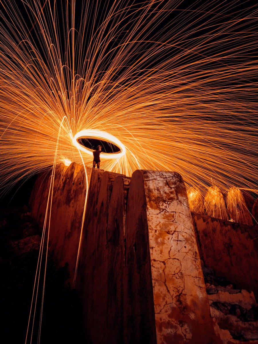 manualpixels's tweet photo. Tried Steelwool Photography With My Google Pixel 2
😁🔥❤️
Shot On Google pixel 2
#googlepixel
@GoogleIndia @madebygoogle @Google #Teampixel #shotonpixel #canseeinthedark #Jaipur #steelwool https://t.co/SseJauK93q
