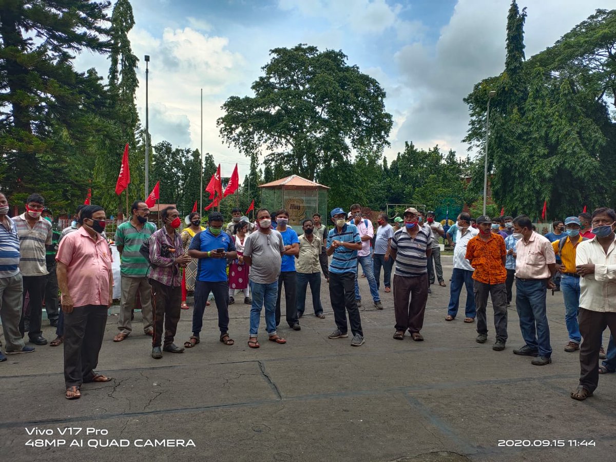 eastern_men's tweet photo. #SAVERAILWAY_SAVENATION
#FIGHT_FOR_RIGHT 
Against privatization
#INDIAN_RAIL_NOT_FOR_SALE @AmitGho38123819 @ShivaGopalMish1 @AyanCha95970124 @prahladdutta7 @Manish79717786 @Anandkpa2020 https://t.co/Aw4kf39Fae