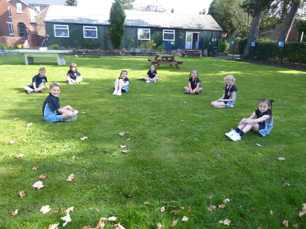 SDPPrimary4_'s tweet photo. Wow - what a busy morning and it is only lunchtime! So far we have read the Flight of Icarus, had some outdoor maths and lots of games in PE.🏏🧮📚#mathsisfun #TuesdayMorning #sport #BackToSchool2020 #Reading https://t.co/sjQkvs93Tv