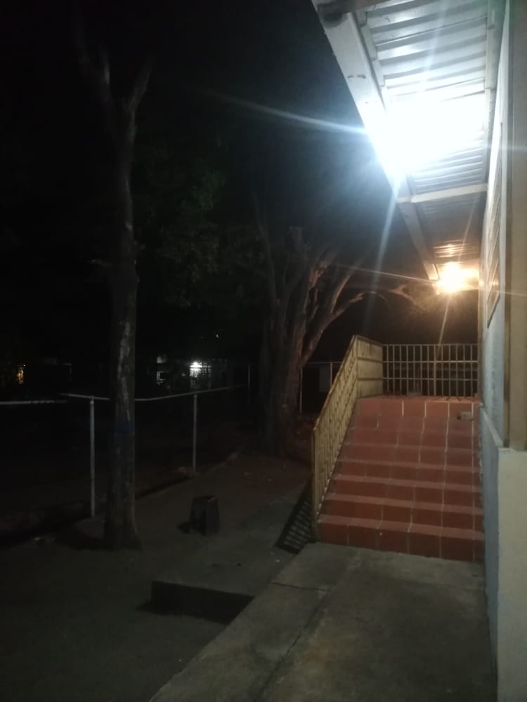 Urena23F's tweet photo. #Ureña Iluminación del @FronteraGrupo PASI gracias al @carrilloalcald1 @AlcaldiaBUrena Concejal @JeanGarcia82 y demás colaboradores #EstaEsMiEscuela @MPPEDUCACION @ZonaEducTachira @charlychaves @supervisionZET1 @divceup @AndersonORomero @FreddyBernal @NicolasMaduro https://t.co/kHiZSueDqh