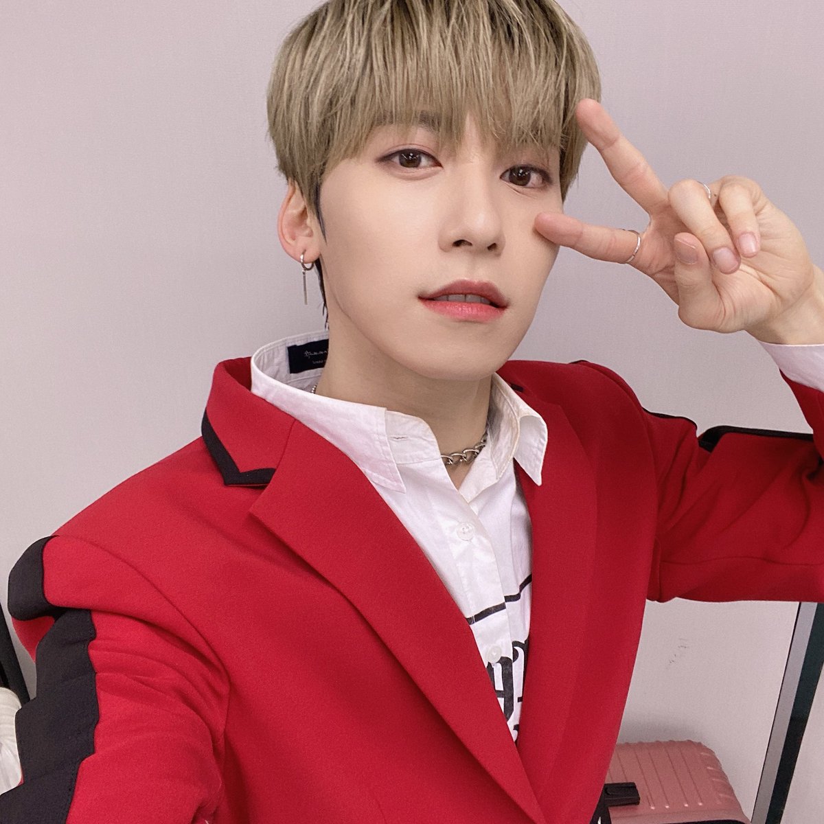 official_ONEUS's tweet photo. [#건희] 
내일이 투올낫 막방인거 안 비밀 😭💦 https://t.co/NXm4o4njU1