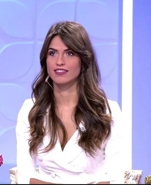 votando_tv's tweet photo. ¿mejor asesora del amor? #myhyv

🔁Violeta
❤Sofía Suescun https://t.co/0BxNFhz55b