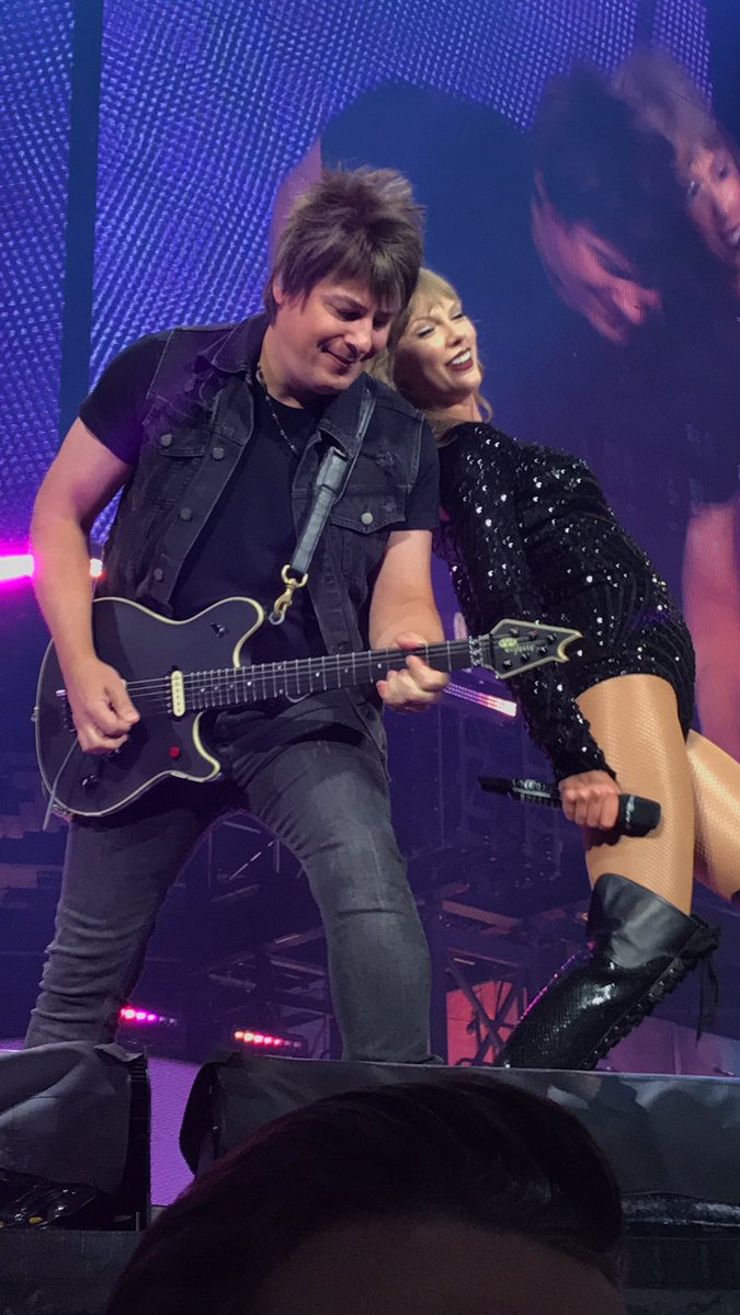 BurningPaige's tweet photo. It’s been TWO years since #repTourIndy I AM EMOTIONAL @paulsidoti I miss this SO SO SO much! 💕💕💕 https://t.co/y3ieL1cD4K