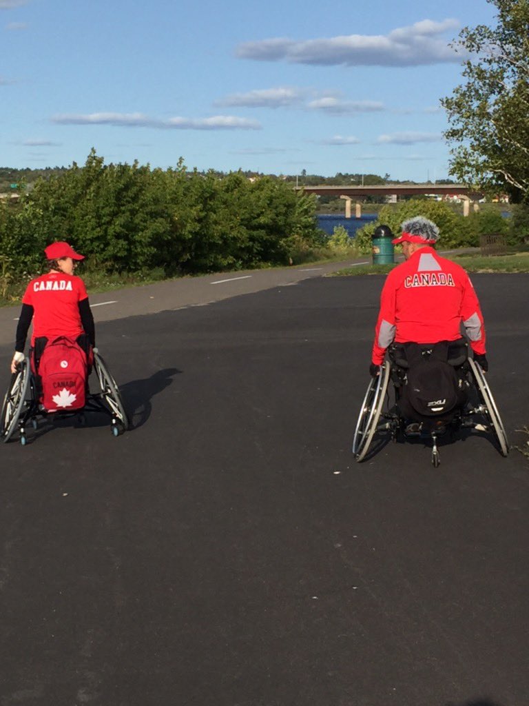SalChamberlain's tweet photo. The 2020 @SoldierOnCAN  #ArmyRun #commanderchallenge ✅ 26.1km with this guy! We wheeled 14km and ran the rest. Insanely challenging - but insanely rewarding! https://t.co/3kJZwLUrNZ