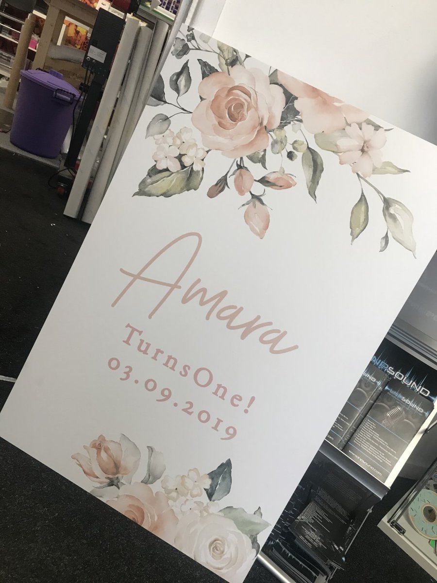 InnoCreationsUK's tweet photo. Stand out with our 5mm #Foamexboards🦄 Whether you want only one or 100, we can #design and #print them for you!👀💕

📞 01902 244316
✉️ lizzy@innovationcreations.co.uk
🌍 https://t.co/8v8Ds3Iq8O https://t.co/MHrWIe7rOg