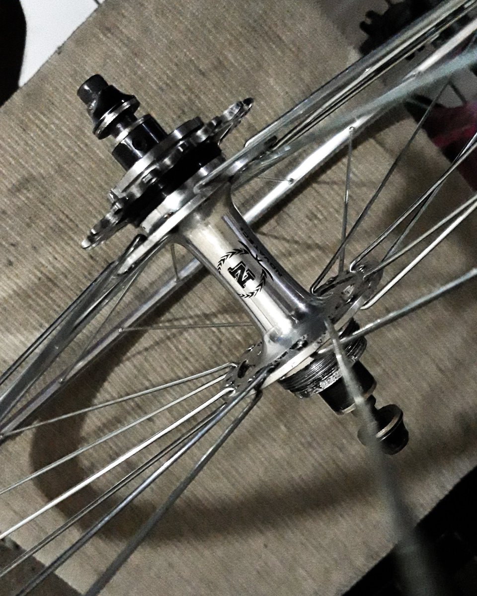 starburstreamm's tweet photo. wts wheelset
h+son f30 32h
novatec 36h
cog 17t eightinch
lockring All City

minat silahkan DM/Wa 081316201994
lokasi tangerang selatan
thxx #fnfjb https://t.co/LLdnZ3nv3a