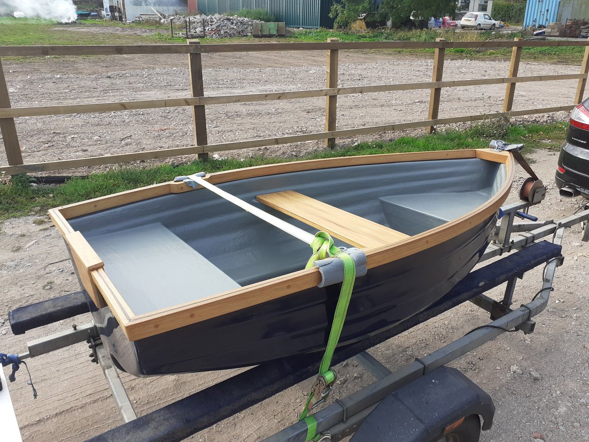 SedgemoorBoats's tweet photo. This charming SB220 has just been delivered to Topsham where she will be the tender to her owners yacht. #Topsham #rowingboats #rowingboatbuilder #madeinsomerset #yachttenders #pondsandlakes https://t.co/LlpnC15BuT
