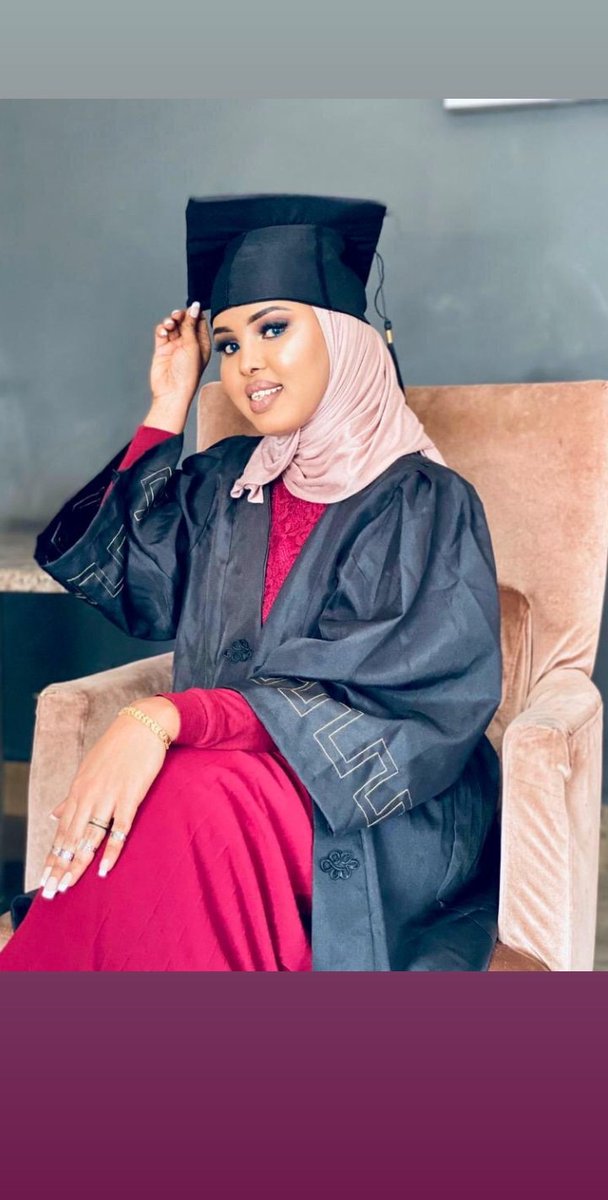 hamda0o's tweet photo. Alhamdulilah finally i did it 👩‍🎓👩‍🎓💯 https://t.co/p0fUJTsiTB