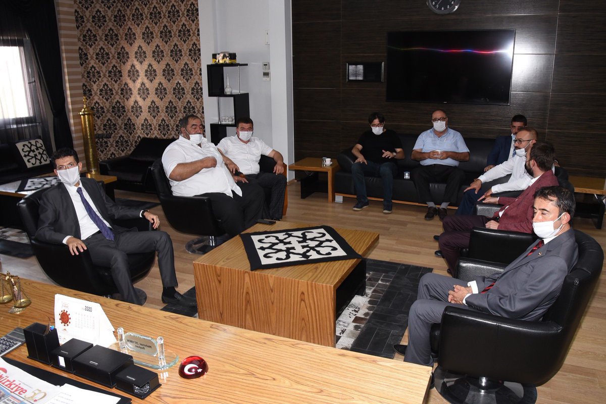 zeybekbaskan's tweet photo. #Şuhut Kaymakamı Erkan Kaçmaz Belediye Başkanı Recep Bozkurt #Karaadilli Belediye Başkanı Mesut Ulusoy #AKParti İlçe Başkanı Ali Diren #MHP İlçe Başkanı Abdullah Zeybek İGM üyeleri Umut Eroğlu Gültekin Özdemir ve Ali Altan'ı misafir ettik. Ziyaretleri sebebiyle teşekkür ederim. https://t.co/E1jqouKKQE