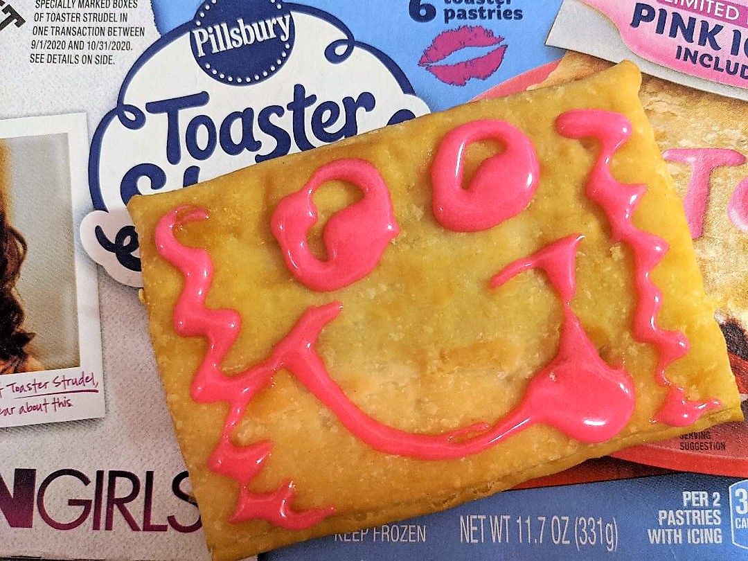 MegTucker1's tweet photo. NANANANA! @ToasterStrudel #FetchSweepstakes https://t.co/kaKrvijBmm
