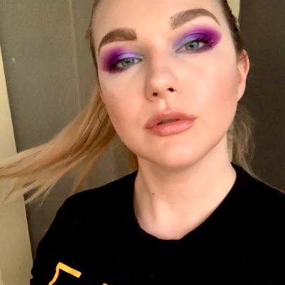 mskhazel's tweet photo. #NewProfilePic https://t.co/qYXttfwhlX