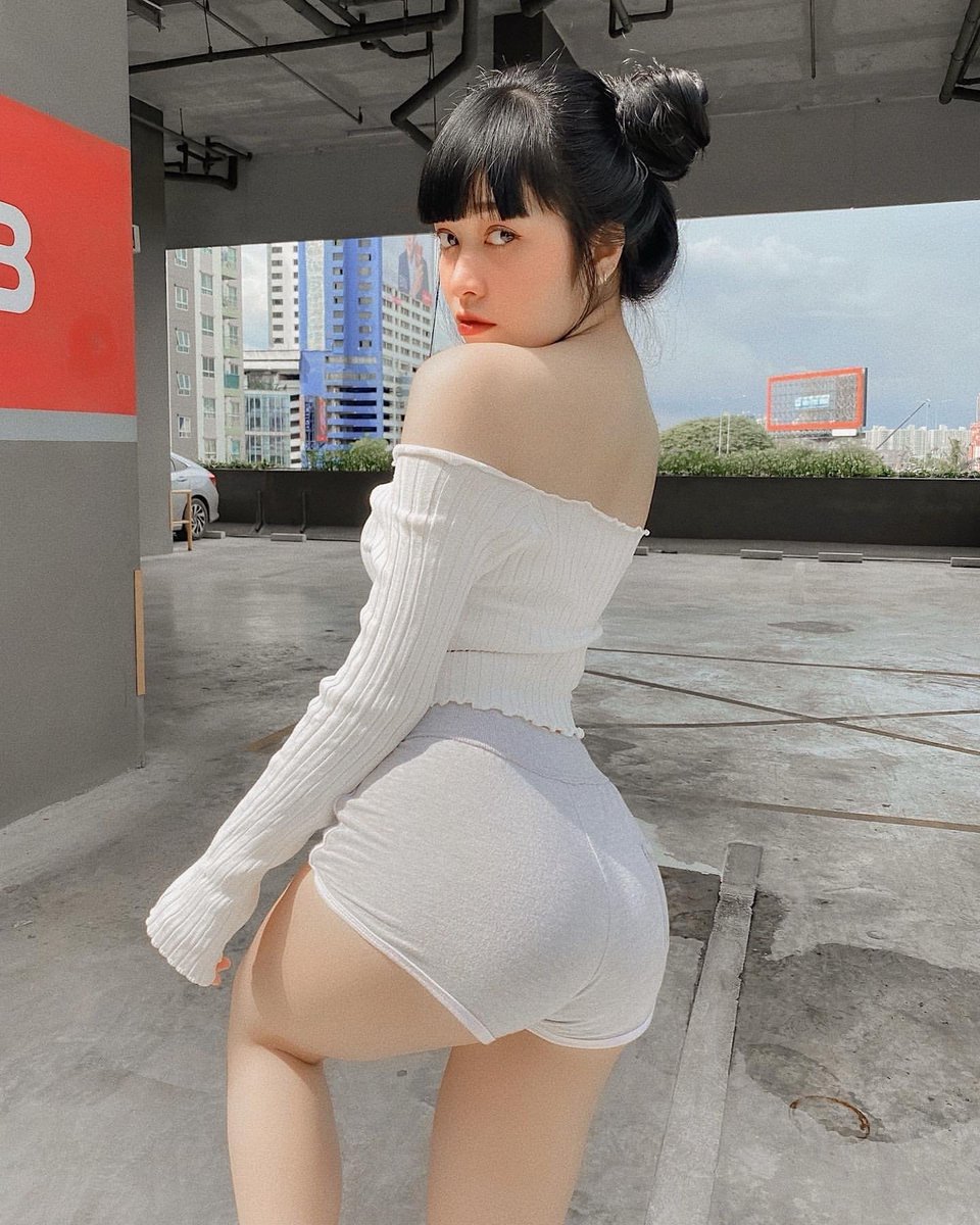 loveyoutomee's tweet photo. ���องเท้าหลวม https://t.co/eJgfoDxqlh