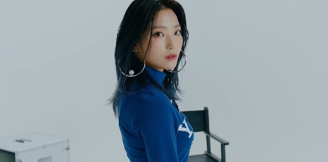 lTZYRJ's tweet photo. Head to the link below to find yourself falling deeper, head to the link below to find yourself smiling at the thoughts of being surrounded by good luck charms, head to the link below to have some fun, and head to the link below to 𝙛𝙚𝙚𝙡 𝙜𝙤𝙤𝙙.

▶️ https://t.co/uHDLXWjcug https://t.co/8PMzznI7C1