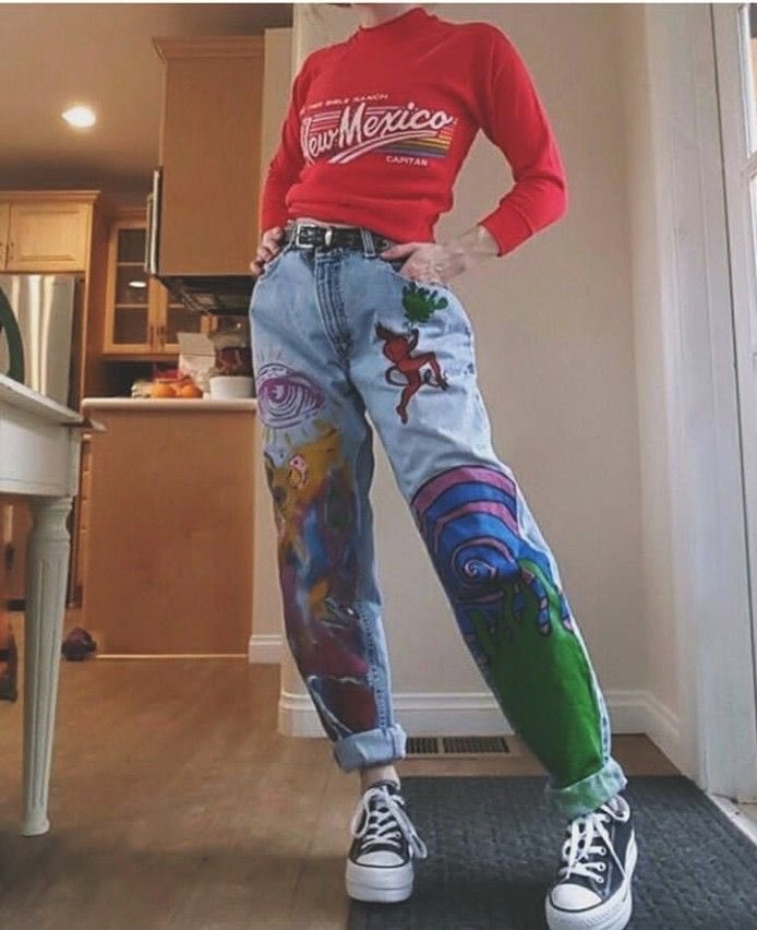 Brittany would wear a lot of artsy mismatched outfits. She painted some of her pants herself.