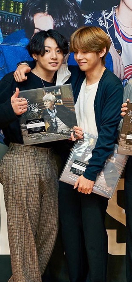 taekook ⚓ tweet media