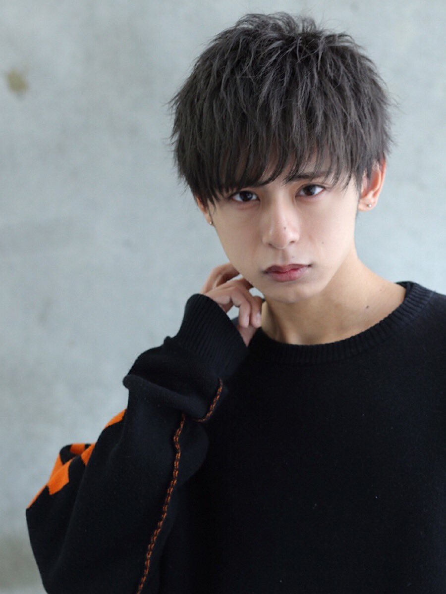 Lipps原宿 佐倉葵保 カットモデル募集中 Lipps全店舗で御来店のない方 1 3センチ切らせて頂ける方 写真のような髪型にさせてくれる方 料金は無料でさせて頂きます 詳細はdmにてお待ちしております カットモデル カットモデル募集 メンズ