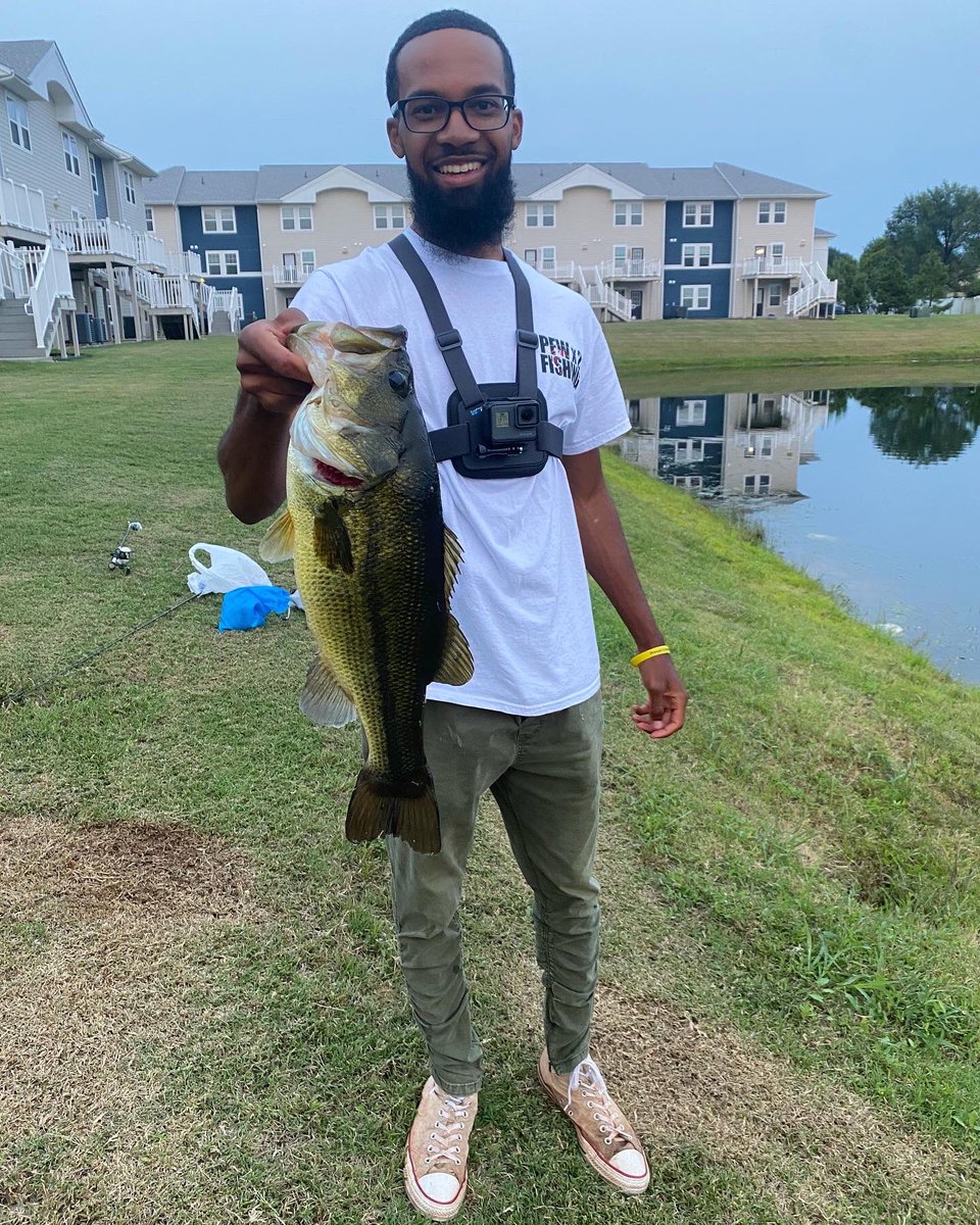 pewpewfishing's tweet photo. @MysteryTackleBx My PB 5lbs 3ounces https://t.co/SaV1Jz0vLw