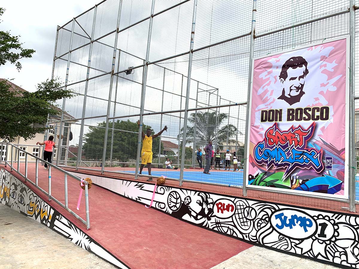 infoANS_IT's tweet photo. #Nigeria – #Inaugurato il complesso sportivo “#DonBosco” https://t.co/VKwy1VknYy https://t.co/RLXVpM1kPK