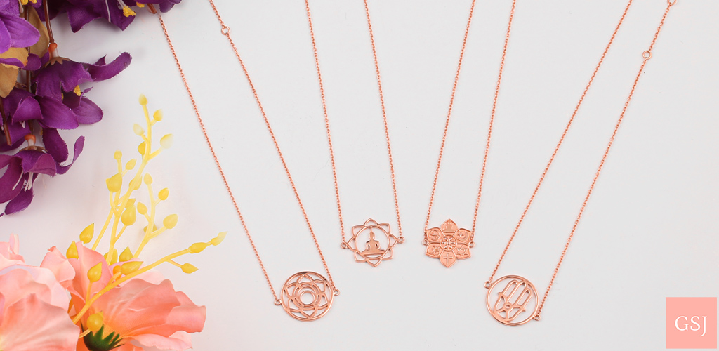 Gemstone_Silver's tweet photo. #Lift up your #soul and feel the #purity in your #aura when you #wear these #gorgeous #chakra #necklaces around your #neck. Designed to #awaken your #chakras☸️.

The range of #Gemstone #SilverJewelry.

✅ Explore the #collection now.... @ https://t.co/AyhV2EL6F6 

#chakrajewelry https://t.co/3uXtNsaB4X