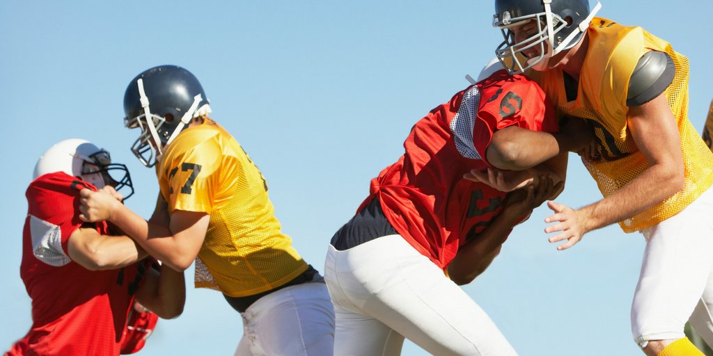 CSMRonline's tweet photo. Resuming High School and Youth Sports: What Would Your Institutional Review Board Say? | Invited commentary re: #COVID19 by Drs. Roberts and Satin https://t.co/kPEfaYMmqx https://t.co/2amTOibqHN