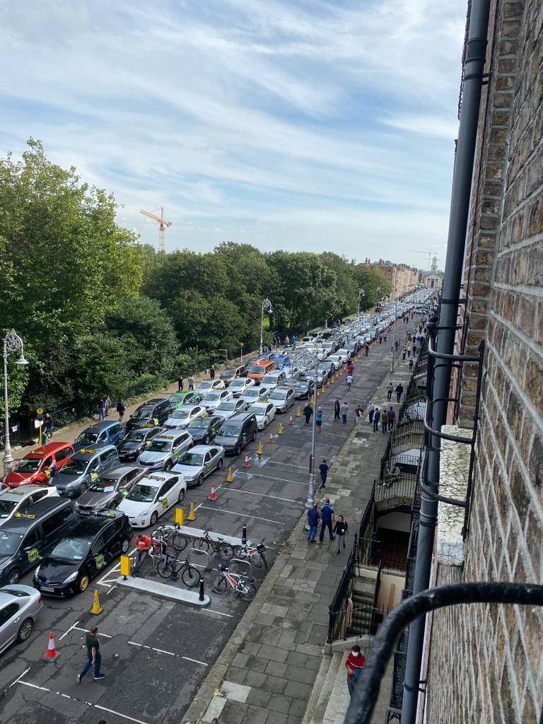 mac_pictures's tweet photo. Taxi protest Dublin City  #taxi #protest #dublintaxi @rtenews #taxiprotest #nationwidetaxi https://t.co/WVl6TRtCIA