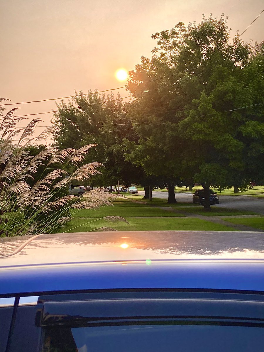 dmmohrman's tweet photo. My view 9.15.2020 in Elyria sunrise reflecting off my car https://t.co/TJ0500ojHY