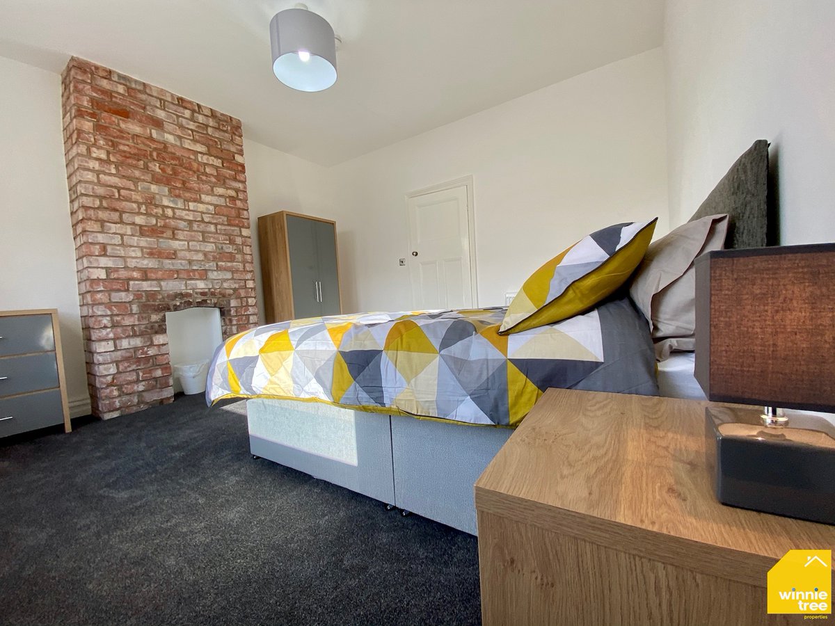 WinnieTreeBPOOL's tweet photo. ❗️ROOM AVAILABLE

📍: Westcliffe Drive, Blackpool FY3
🏥: Close to Blackpool Hospital
🛏️: Modern Layout
🔨: Refurbished to High Standard

💷: £108/Week
💷: £470 PCM
💷: £300 Bond

Please contact our office on 01253 304 309 for further information or to arrange a viewing! https://t.co/oejVIF3RyX