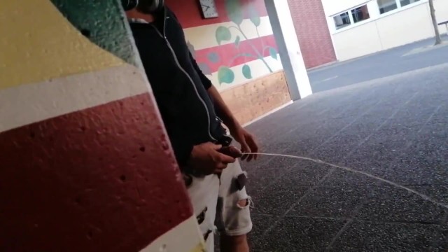 Miko Spermanent’s pics and videos