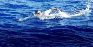 MultiplexIB3's tweet photo. 📢📢📢 Avui començam el #MPX a @IB3radio conversant amb Boris Nowalski @borinowa, qui ahir creuava el #CanaldeMenorca nedant per protegir la #mar. https://t.co/8LND2jzViy