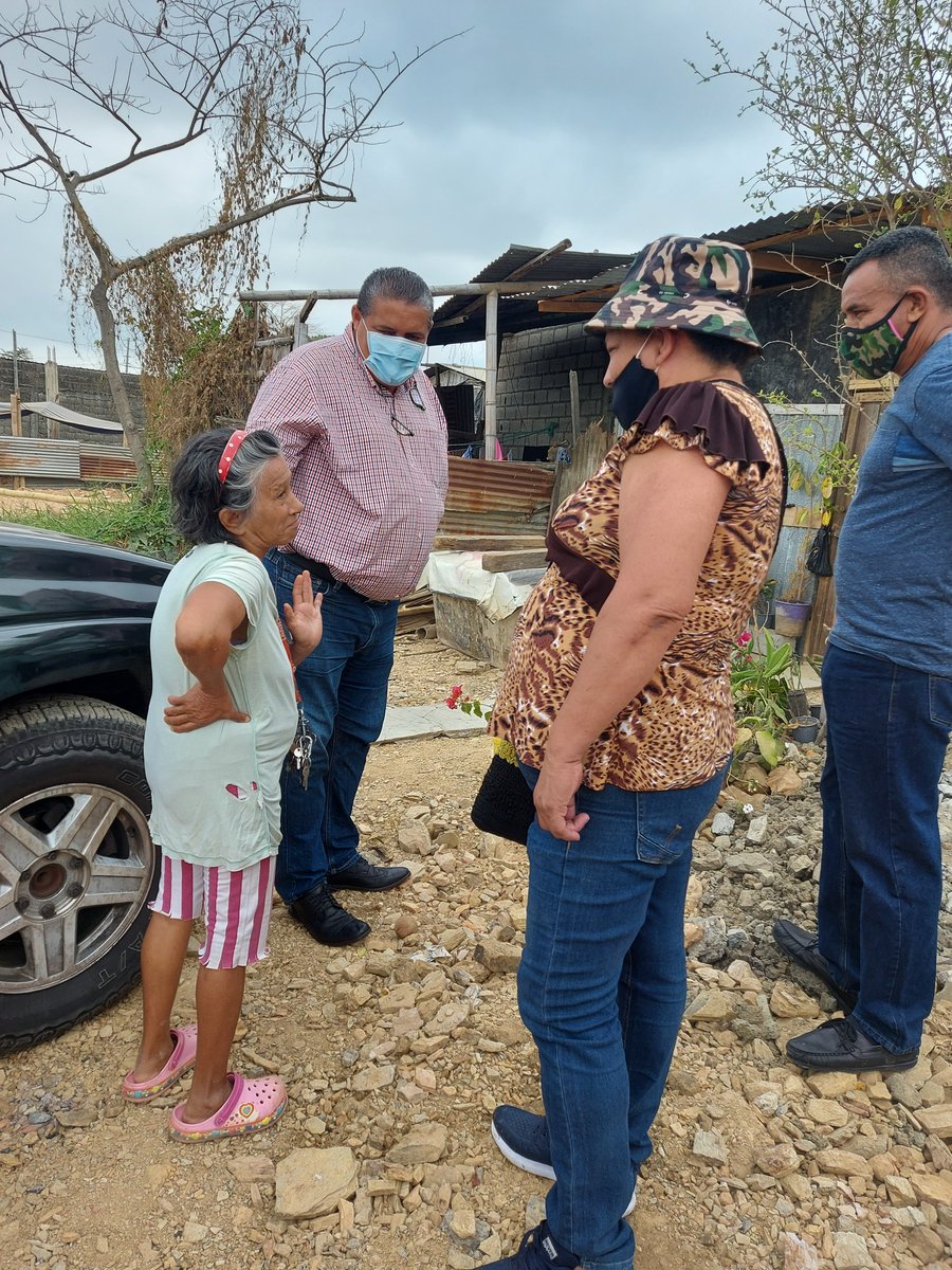 RodrigoCJuntos's tweet photo. Ayuda Humanitaria, 282 coop.Una sola fuerza #Duran #caminemosconRodrigo https://t.co/fB2ZZxCcm8