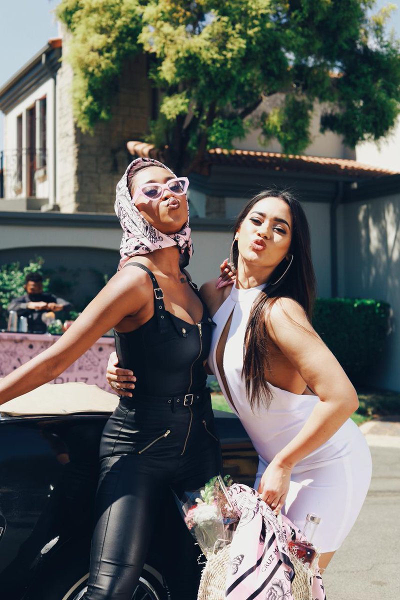 KimJaydeBlog's tweet photo. @nomoozlie made history as the first female face of @Cruzvodka
Im honestly so proud of you! You deserve all the wins coming your way sis! MORE BLESSINGS!
#BlossomWithMoozlie https://t.co/BaYrCc9HwR