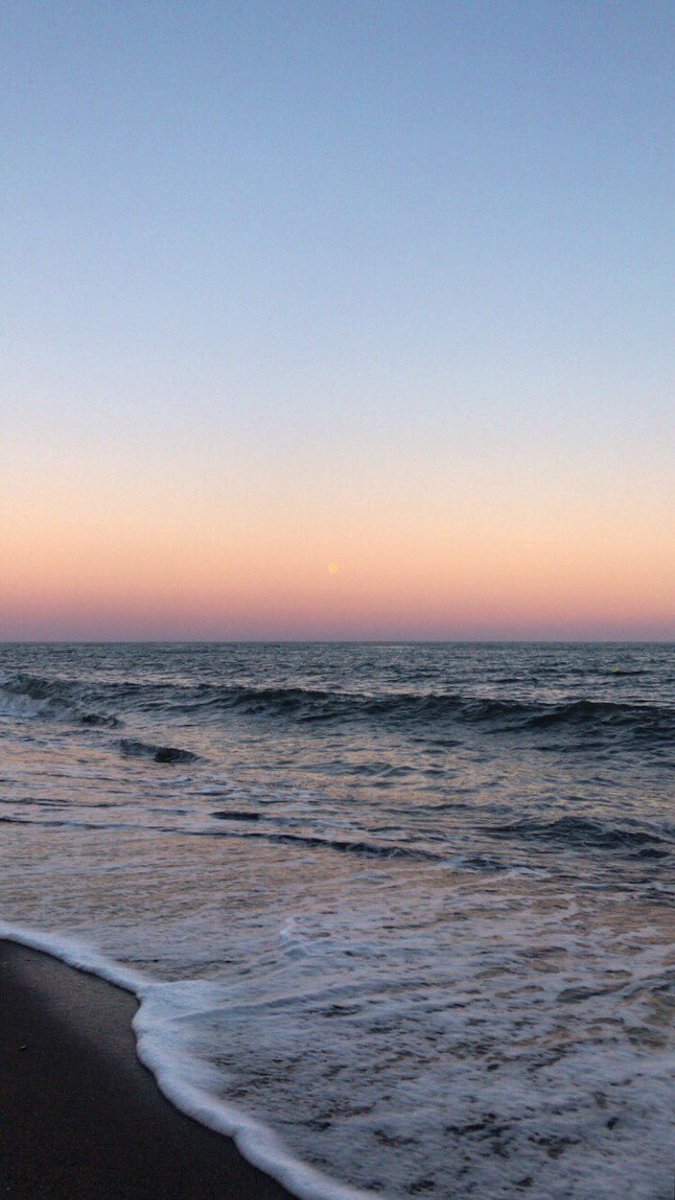 anacanonunez's tweet photo. 🌙🌅💛 https://t.co/gi1l7r4s6e