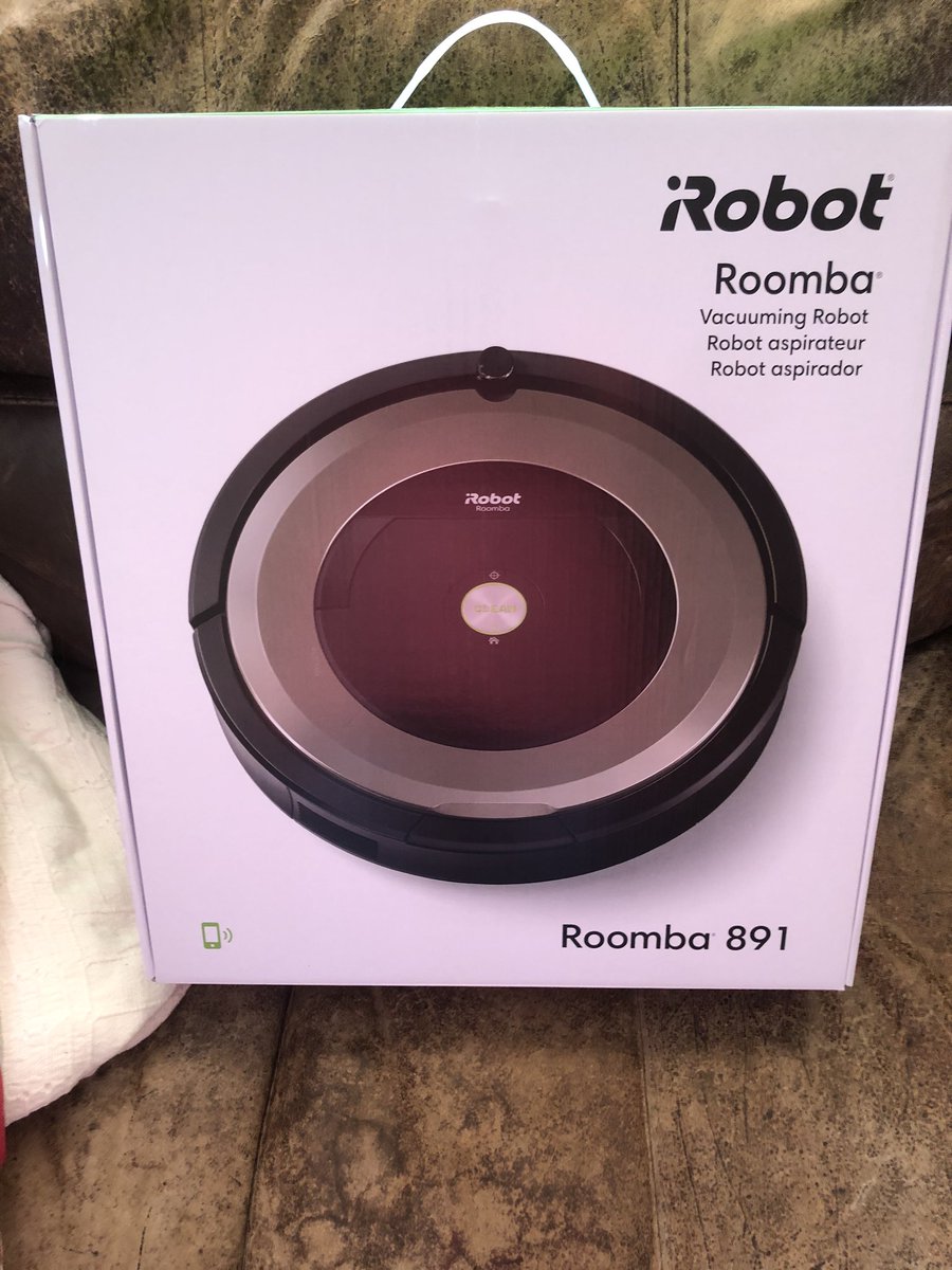 ShonaLDavies's tweet photo. My hubs knows his wife. #hatehousework #lovegadgets https://t.co/6eLAvowDyl