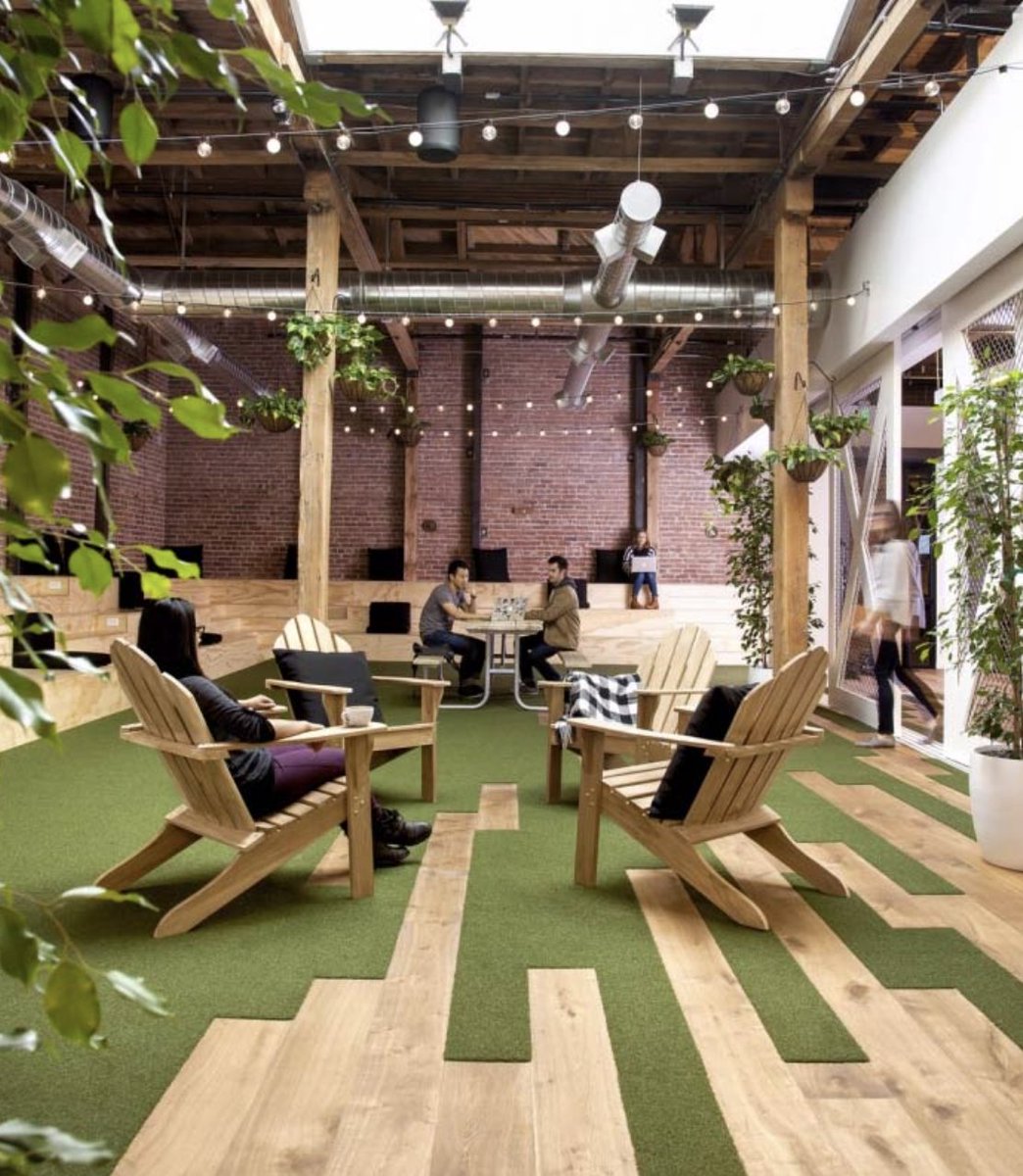 VantageSpaces's tweet photo. How beautiful is this patio-inspired space at the @github office in San Fransico! 🌿

#simplybetter #biophilicdesign #officeplants #livingofficeplants #biophiliabenefits #workplacedesign #designinspiration #officedesign #officedesigninspiration #uniqueofficedecor https://t.co/ndFApgVmmq