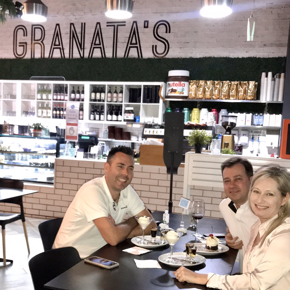 LeeUssher's tweet image. Today’s lesson:
You’ll never regret timeout for a midweek dinner with a friend who makes you laugh.

Thanks Dave, cheers to many years we’ve known each other, worked together &amp;amp; watched each grow at @BuzzWebMedia &amp;amp; @powercreativeau

#lifebydesign #socialnetworking #digitaldialect