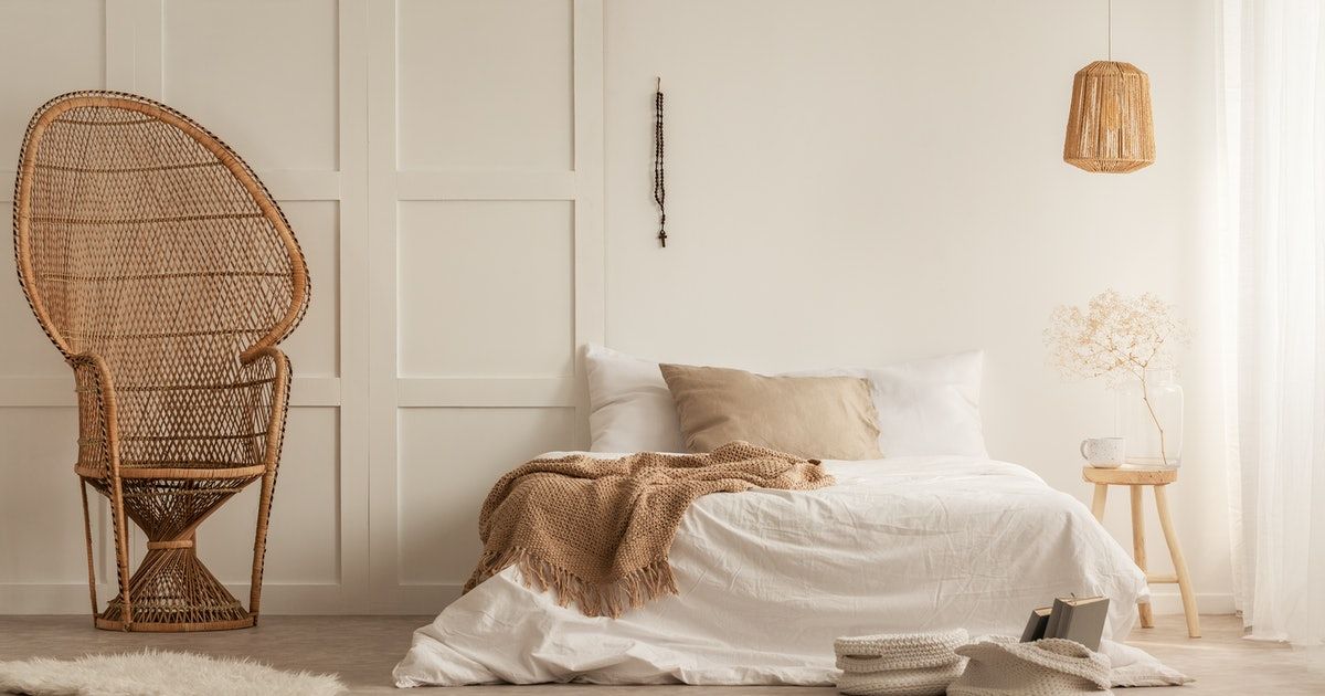 Despite the fact that summer is still in full swing, autumn is just around the corner. With just a few key additions or changes, you can set a totally different mood with ease.
buff.ly/2DGmfZl

#haynesbros #furniture #homedecor #interiors