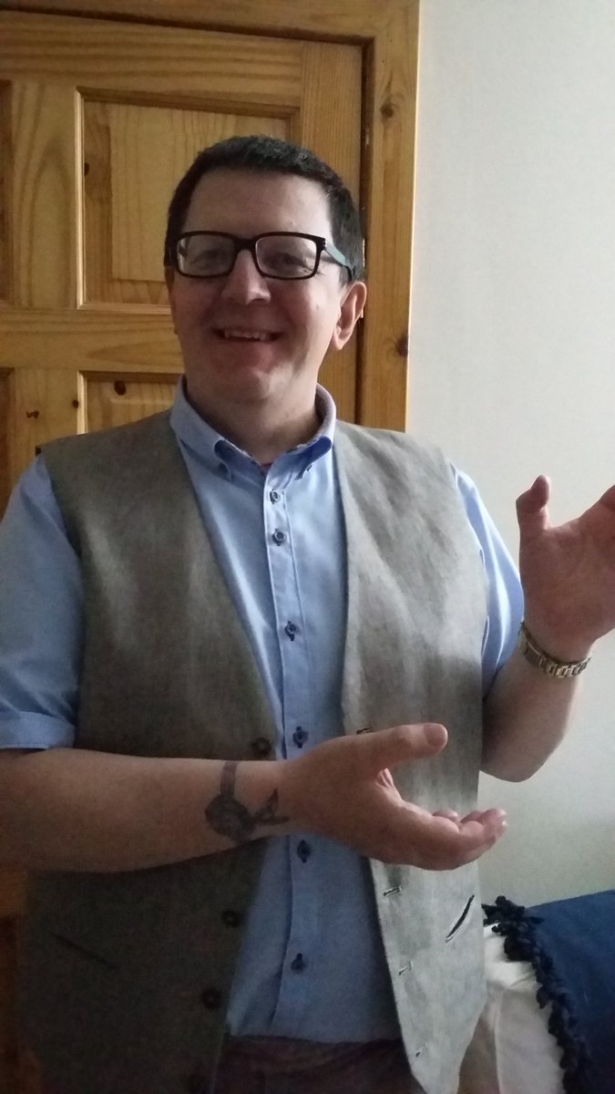 AndrewFMarsh's tweet photo. Here i am with my virtual trophy for winning the PSA Scotland Speaker Factor competition last night.
#thepsa #psa #speakerfactor #winning #aspergers #Autism https://t.co/NegR8jo7aX