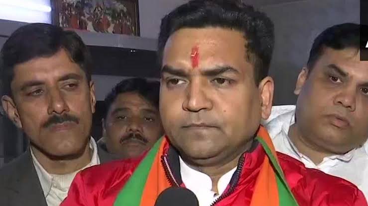Saleemdeli's tweet photo. Terrorist Kapil Mishra says Umar Khalid will be hanged...
Time will take you/
#standwithumerkhalid 
#TerroristKapilMishra
#DelhiMuslimGenocide https://t.co/n5F89IVYGa