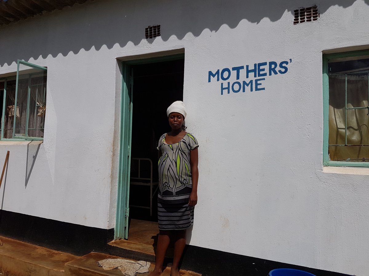 UNFPA_Zimbabwe's tweet photo. #CycloneIdai made most health care facilities in Chimanimani inaccessible, including Mutambara Mission. Access to Mutare Provincial Hospital from the district was also limited due to destruction of roads.  @ChineseZimbabwe is improving maternity services in the affected areas https://t.co/EE2GE1GEJX