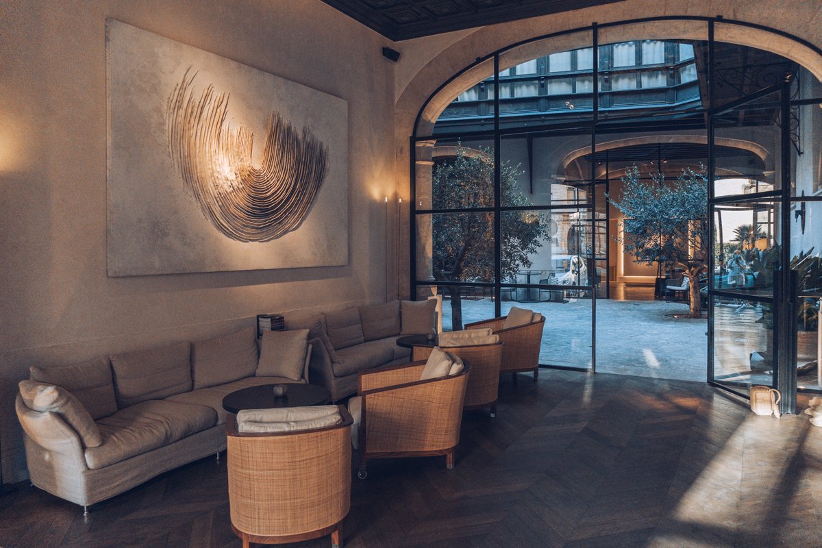 The entrance &amp; inner courtyard at <a href="/hotelstfrancesc/">Hotel Sant Francesc</a>
 in Palma de Mallorca.