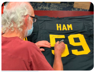 PittsburghSport's tweet photo. How badly do you want this signed jersey from #Steelers Great - Hall of Fame LB Jack Ham? 

For a chance to win, follow us, follow @TotalSportsEnt and retweet this tweet!

We’ll pick a winner on Thursday 9/17!

Good luck!
#hereWeGo @SteelersUnite https://t.co/PTxeDgcEOv