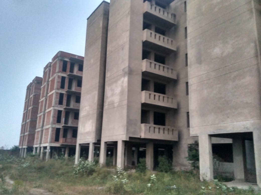 GopalKrishanRo1's tweet photo. @mlkhattar @Rao_InderjitS @cmohry @PMOIndia 28th tweet on this matter respected political leaders please help us in getting justice from builder Ashish Seth owner of Ferrous Infrastructure Pvt Ltd he failed to complete his housing project in 9 years, details are in letter below https://t.co/6NWWl9D17g