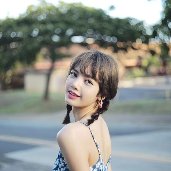JENNIEHORMONES's tweet photo. manila bay

— a jenlisa au wherein phoebe met zero, the person who saved her life from a possible death after a car accident 

"how can i repay you?"
"meet me at manila bay every 9 pm. i'll be waiting." https://t.co/vCLv2brEp4