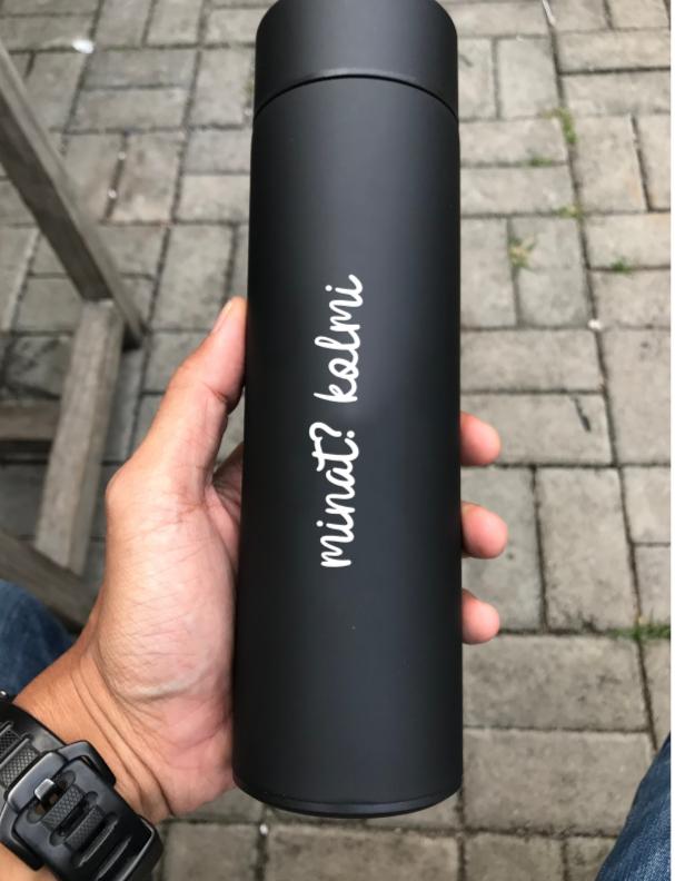 Agusreev's tweet photo. Ada yg ngomong gini,nyari duit ga ada ngaso nya lu,woooy lu kira enak klo keblangsak. Gw pontang panting aja masih begini apa lagi gw banyak ngaso
Nih pesen dah Tumbler nya DM aja ya,bonus nomer WA
#PewiraUsahaPemula 
@ajeng_cute16 
@macan_uTara 
@francmohede 
@SateTong https://t.co/wep1B4B96o