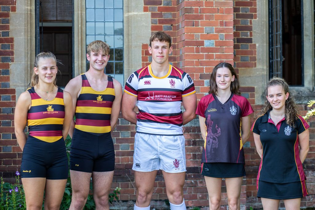 ShiplakeCollege's tweet photo. Our first sports captains have been announced for the Autumn term. Captaincies were awarded for rugby, girls' and boys' rowing and girls' hockey. Find out more here https://t.co/OR39cdAxOV #ShiplakeSport #ShiplakeInspirational https://t.co/buxuRgeTpC